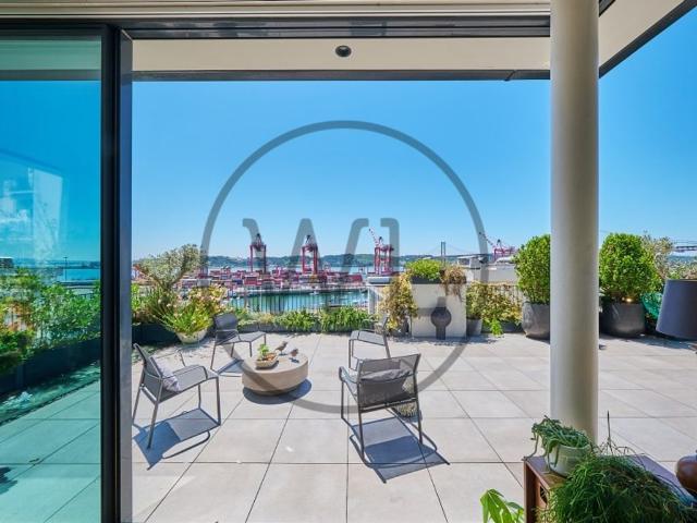 à venda Apartamento de alto padrão de 200 m2, Lapa, Lisboa