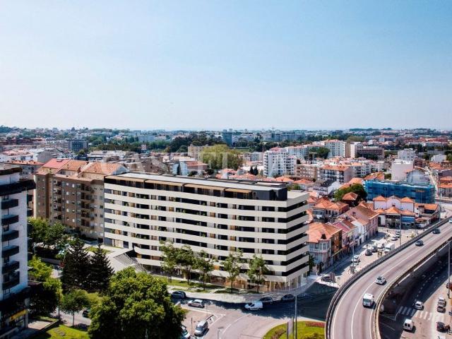à venda Apartamento de alto padrão de 204 m2, Fernao Magalhaes, Porto