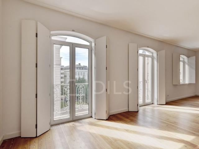 à venda Apartamento de alto padrão de 205 m2, Lapa, Lisboa