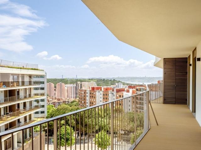 à venda Apartamento de alto padrão de 205 m2, Miraflores Alges, Oeiras, Lisboa