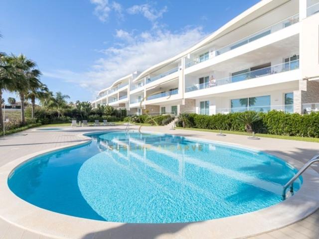 à venda Apartamento de alto padrão de 221 m2, Porto de Mos, Lagos, Faro