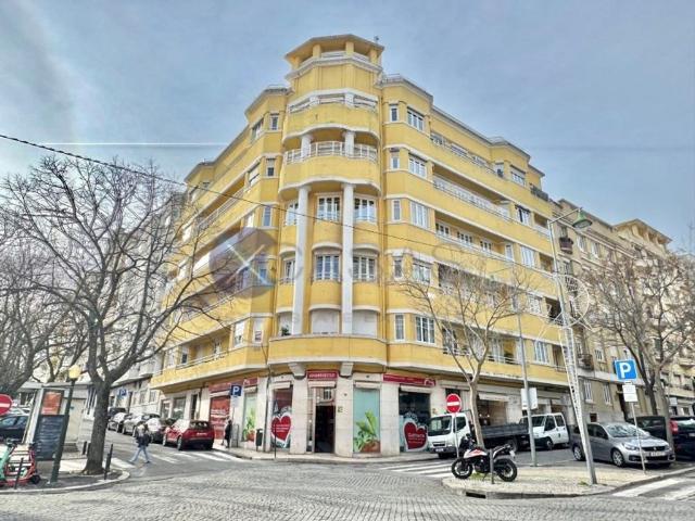 à venda Apartamento de alto padrão de 230 m2, Rodrigo da Fonseca Sao Mamede, Lisboa
