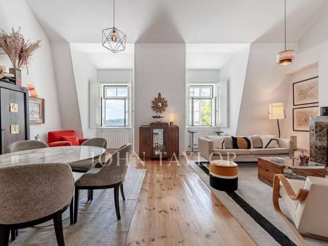 à venda Apartamento de alto padrão de 343 m2, Carnide, Lisboa