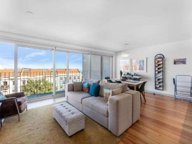 à venda Apartamento de alto padrão de 67 m2, Lisboa, Portugal
