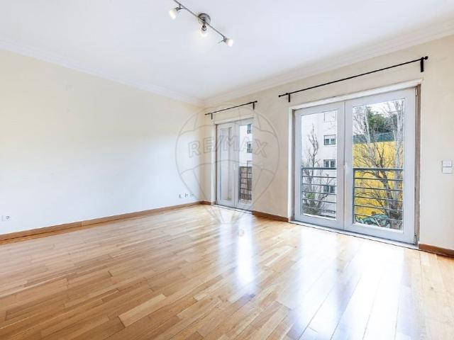 à venda Apartamento de alto padrão de 68 m2, Lisboa, Portugal