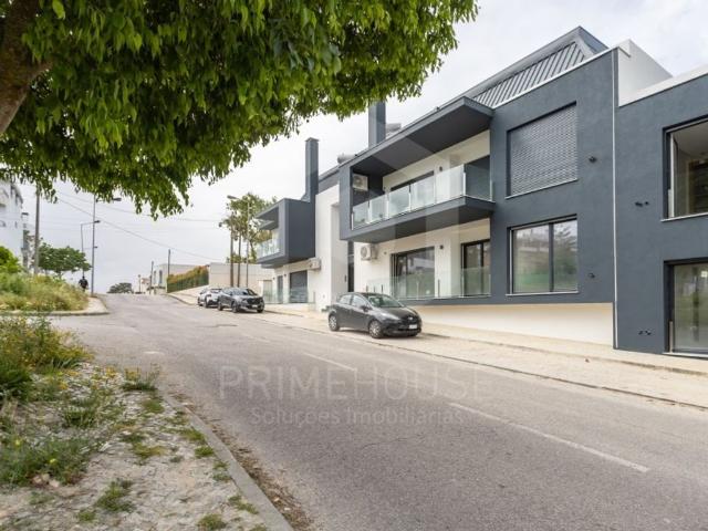 à venda Apartamento de alto padrão de 88 m2, Charneca de Caparica, Setúbal