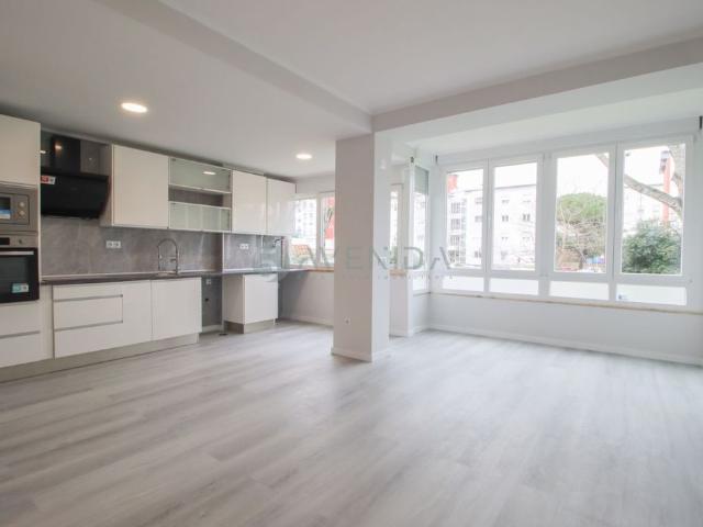 à venda Apartamento de alto padrão de 81 m2, Oeiras, Lisboa