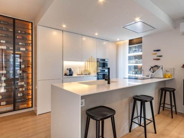 à venda Apartamento de alto padrão, Porto, Portugal