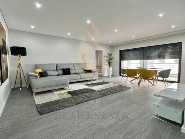 à venda Apartamento de alto padrão, Quinta do Repouso, Olhão, Faro