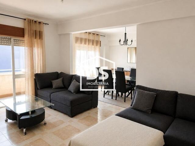 à venda Apartamento de alto padrão, Ramada e Caneças, Odivelas, Lisboa