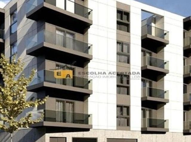 à venda Apartamento de luxo de 3 m2, Castelo do Maia, Portugal