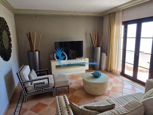 à venda Apartamento de luxo de 122 m2, Albufeira e Olhos de Água, Portugal