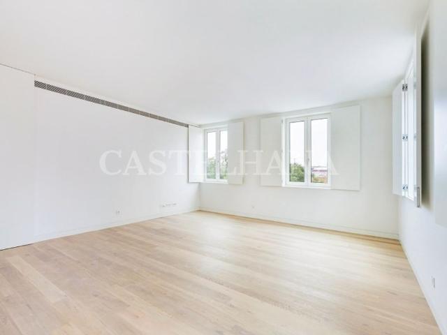 à venda Apartamento de luxo de 142 m2, Estrela Lapa, Lisboa