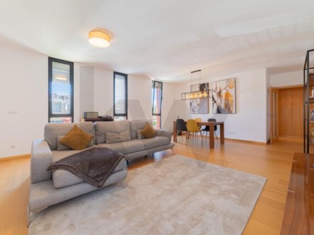 à venda Apartamento de luxo de 157 m2, Oeiras, Portugal