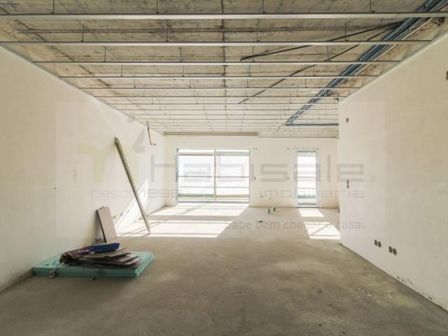 à venda Apartamento de luxo de 161 m2, Santo Antonio de Cavaleiros, Loures, Lisboa