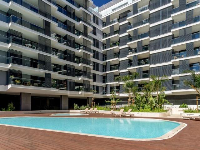 à venda Apartamento de luxo de 178 m2, Avenida Antonio Augusto Aguiar Sao Sebastiao da Pedreira, Lisboa