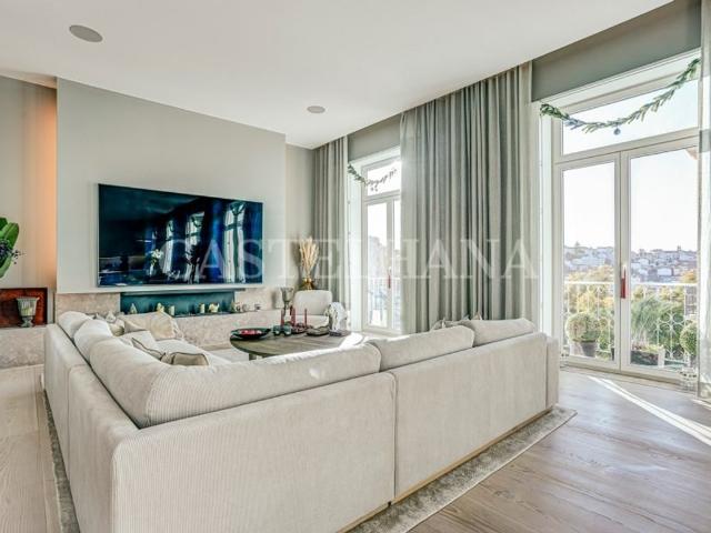 à venda Apartamento de luxo de 196 m2, Campo Martires da Patria Pena, Lisboa