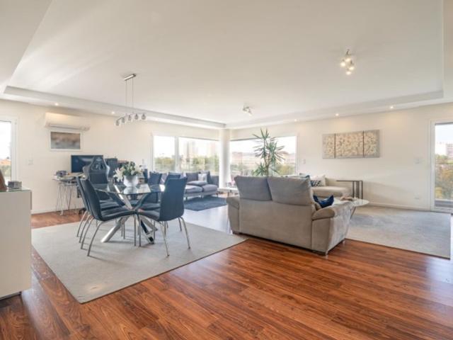 à venda Apartamento de luxo de 203 m2, Cascais e Estoril, Cascais, Lisboa