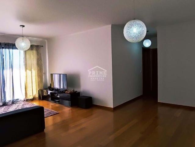 à venda Apartamento de alto padrão de 91 m2, Caniço, Madeira