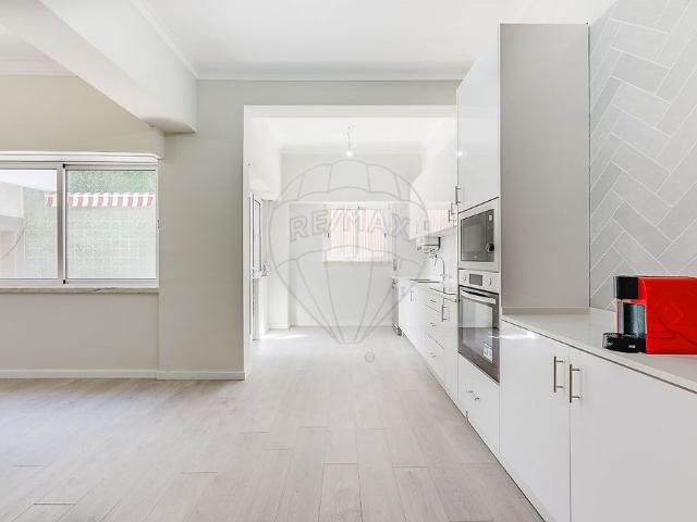 à venda Apartamento de luxo, Ramada e Caneças, Odivelas, Lisboa