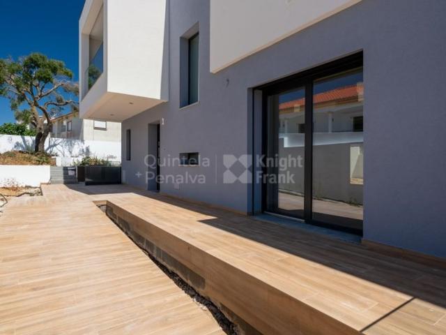 à venda Casa Exclusiva de 236 m2, Bicesse, Cascais, Lisboa