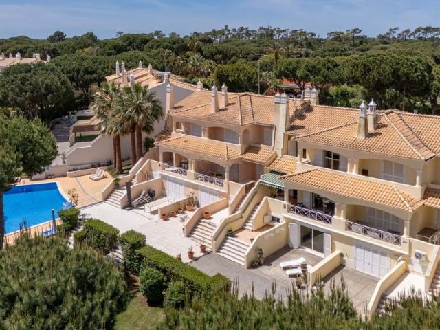 à venda Casa geminada de 281 m2, Vilamoura, Portugal