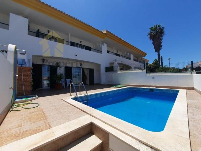 à venda Casa Exclusiva de 195 m2, Brejos, Albufeira, Faro