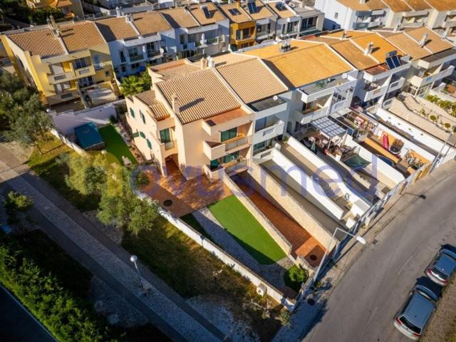 à venda Casa de 259 m2, Montechoro, Albufeira, Faro