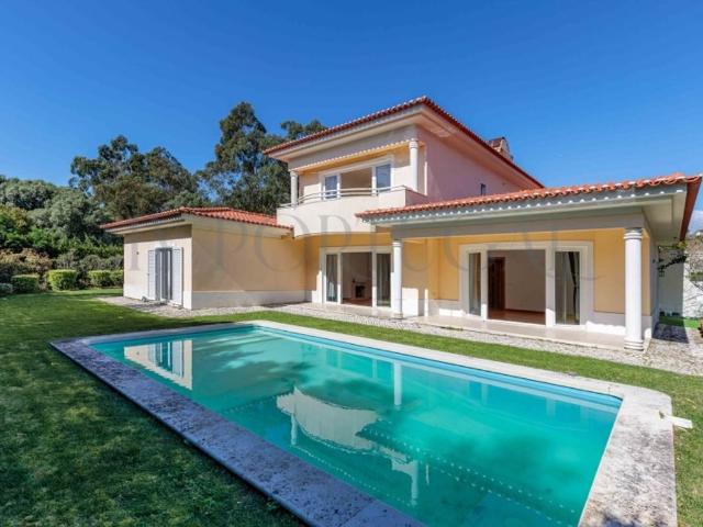 à venda Casa Exclusiva de 323 m2, Cascais, Portugal