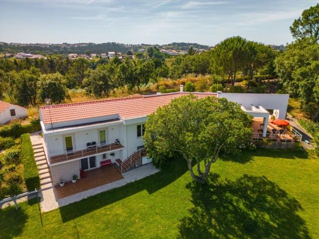 à venda Casa de 342 m2, Caldas da Rainha, Portugal