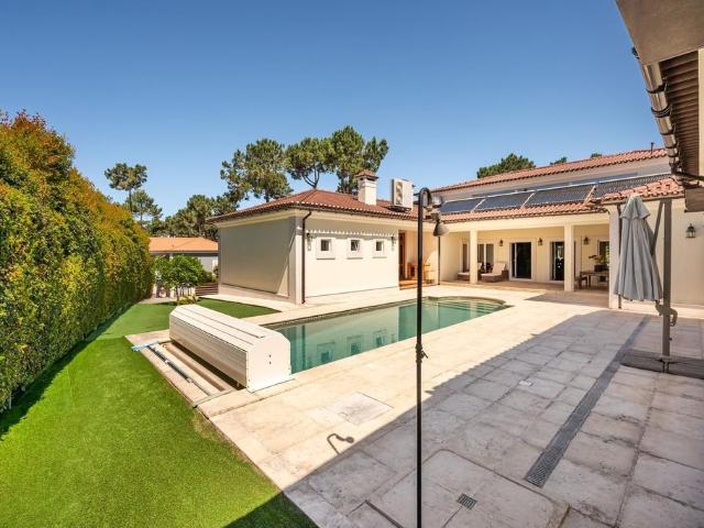à venda Casa de 634 m2, Almada, Setúbal