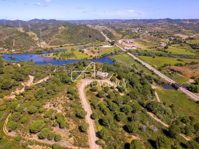 à venda Casa de campo de 360 m2, São Bartolomeu de Messines, Portugal