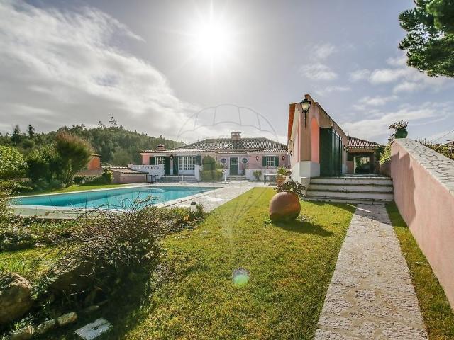 à venda Casa de campo, S.Maria e S.Miguel, S.Martinho, S.Pedro Penaferrim, Portugal
