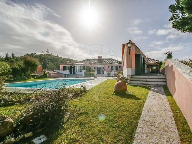 à venda Casa de campo, S.Maria e S.Miguel, S.Martinho, S.Pedro Penaferrim, Portugal