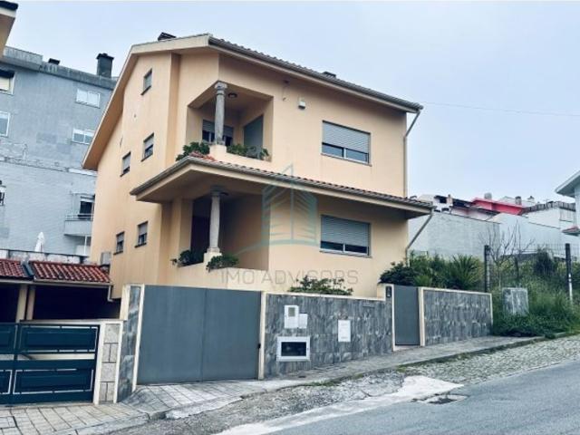 à venda Casa de alto padrão, Gondomar, Portugal