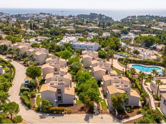 à venda Casa de alto padrão de 109 m2, Lagoa, Faro