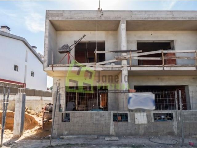 à venda Casa de alto padrão de 140 m2, Seixal, Setúbal