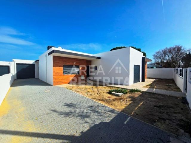 à venda Casa de alto padrão de 164 m2, Setúbal