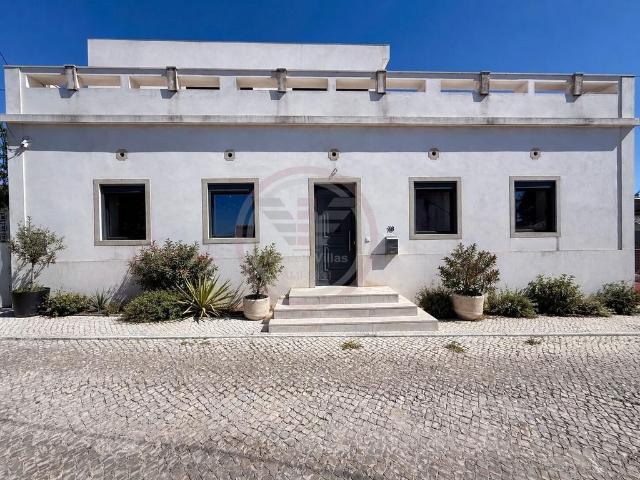 à venda Casa de alto padrão de 231 m2, Loulé, Faro