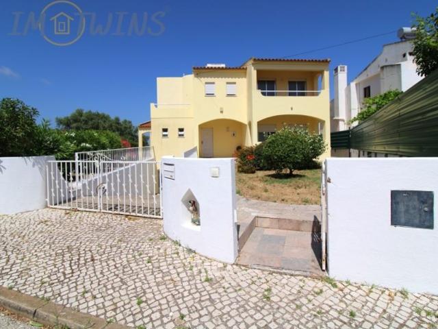 à venda Casa de alto padrão de 241 m2, Cerro Ruivo, Portimão, Faro