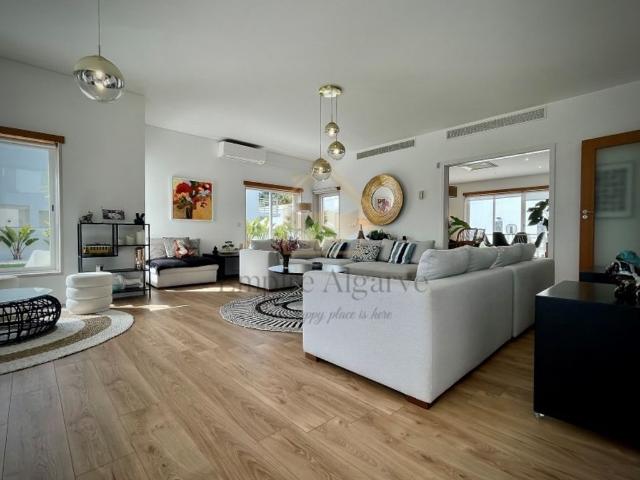 à venda Casa de alto padrão de 253 m2, Albufeira, Portugal