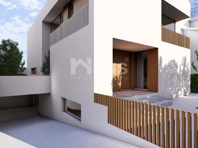 à venda Casa de alto padrão de 265 m2, Centro do Montijo, Montijo, Setúbal