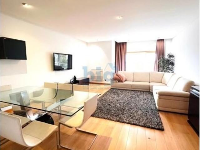 à venda Casa de alto padrão de 290 m2, Botequim, Charneca de Caparica, Almada, Setúbal