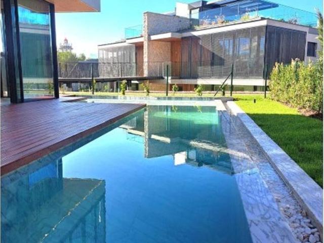 à venda Casa de alto padrão de 317 m2, Cascais e Estoril, Portugal