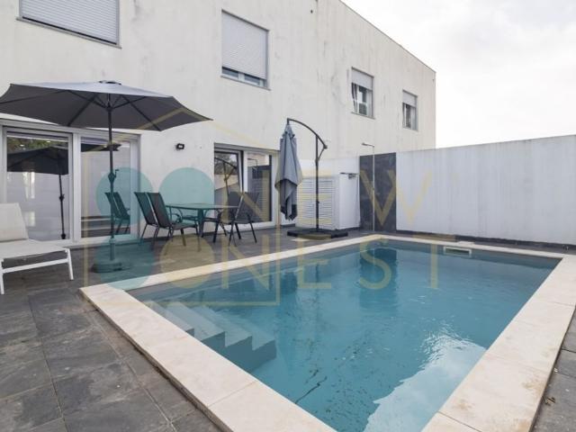à venda Casa de alto padrão de 321 m2, Manteigadas, Setúbal