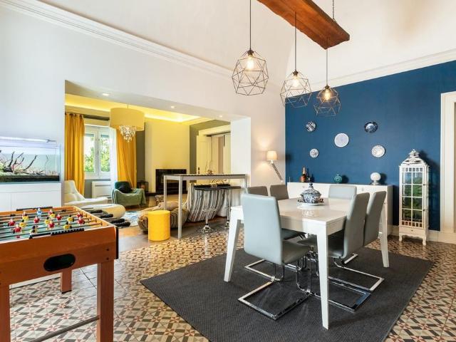 à venda Casa de alto padrão de 339 m2, Évora