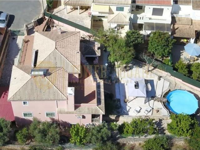 à venda Casa de alto padrão de 345 m2, Portimão, Faro