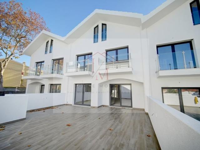 à venda Casa de alto padrão de 349 m2, Sao Pedro do Estoril Estoril, Cascais, Lisboa