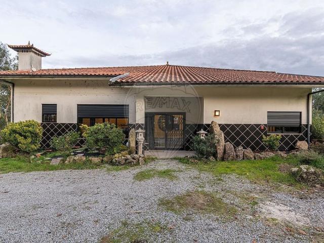 à venda Casa de alto padrão de 400 m2, Póvoa de Lanhoso, Braga