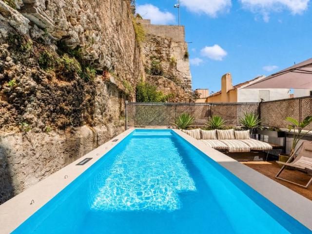 à venda Casa de alto padrão de 449 m2, Lisboa